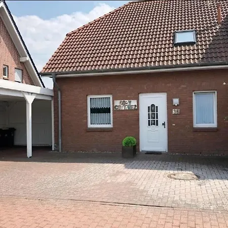 Garten, Sonnenterrasse Und Strandkorb Burg auf Fehmarn