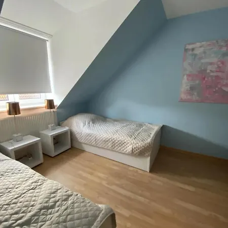 Garten, Sonnenterrasse Und Strandkorb Burg auf Fehmarn