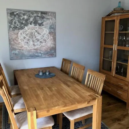 Garten, Sonnenterrasse Und Strandkorb Burg auf Fehmarn